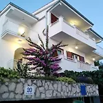 Mia - Spacious On 85 M2 With Beautiful Sea View * טרוגיר
