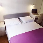 Mia - Spacious On 85 M2 With Beautiful Sea View טרוגיר