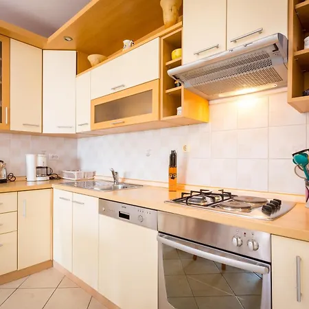 Mia - Spacious On 85 M2 With Beautiful Sea View