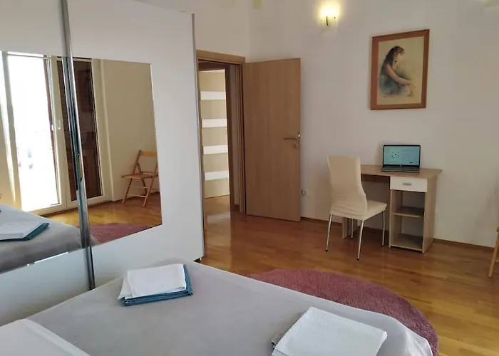 Apartman Mia - Spacious On 85 M2 With Beautiful Sea View