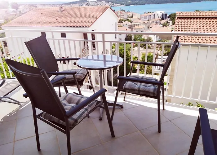 Apartman Mia - Spacious On 85 M2 With Beautiful Sea View *