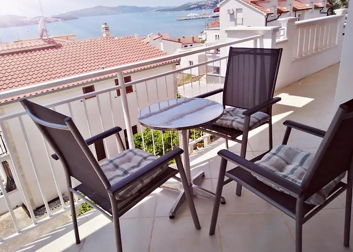 Apartman Mia - Spacious On 85 M2 With Beautiful Sea View *