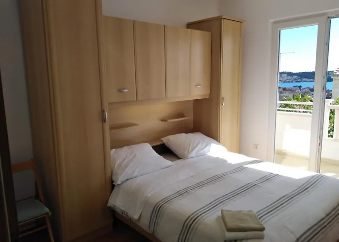 Apartman Mia - Spacious On 85 M2 With Beautiful Sea View Trogir