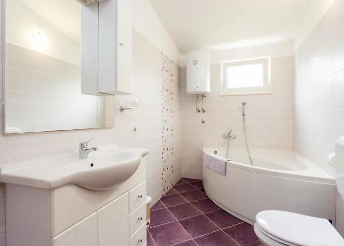 Apartman Mia - Spacious On 85 M2 With Beautiful Sea View