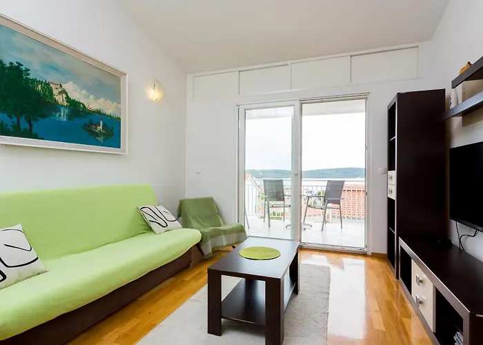 Apartman Mia - Spacious On 85 M2 With Beautiful Sea View *