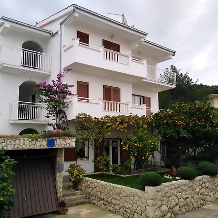 Mia - Spacious On 85 M2 With Beautiful Sea View * Trogir