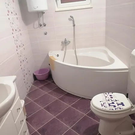 Apartment Mia - Spacious On 85 M2 With Beautiful Sea View Trogir