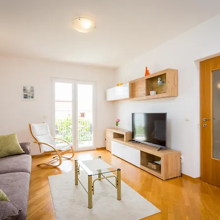 Appartement Mia - Spacious On 85 M2 With Beautiful Sea View Trogir