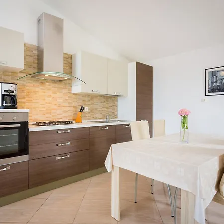 Mia - Spacious On 85 M2 With Beautiful Sea View Διαμέρισμα