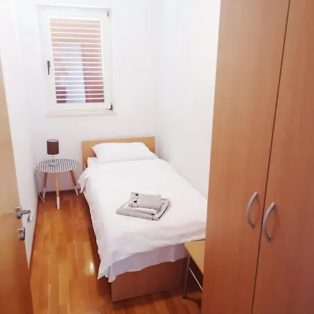 Apartament Mia - Spacious On 85 M2 With Beautiful Sea View Trogir